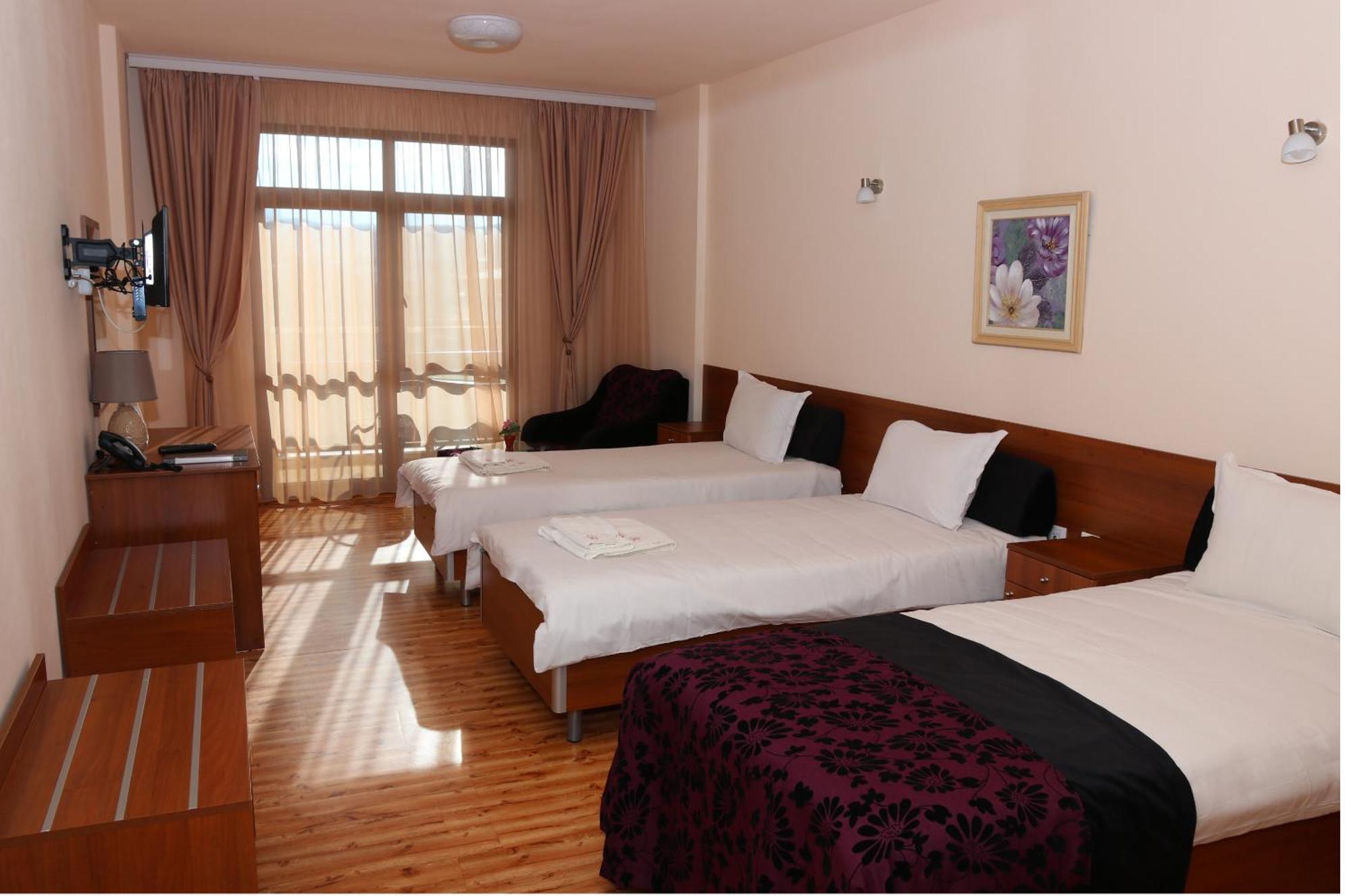 Balneo And Spa Complex Mineral Ягода Екстериор снимка