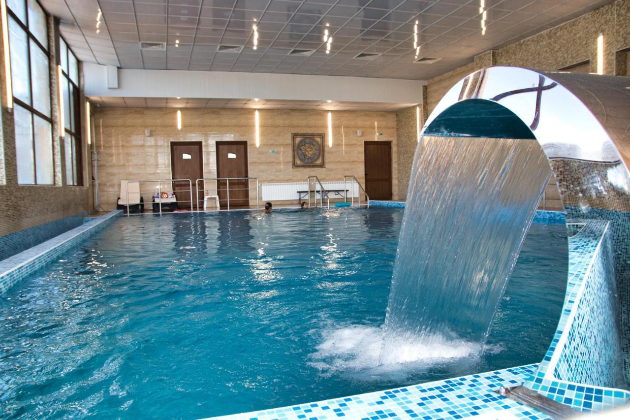 Balneo And Spa Complex Mineral Ягода Екстериор снимка